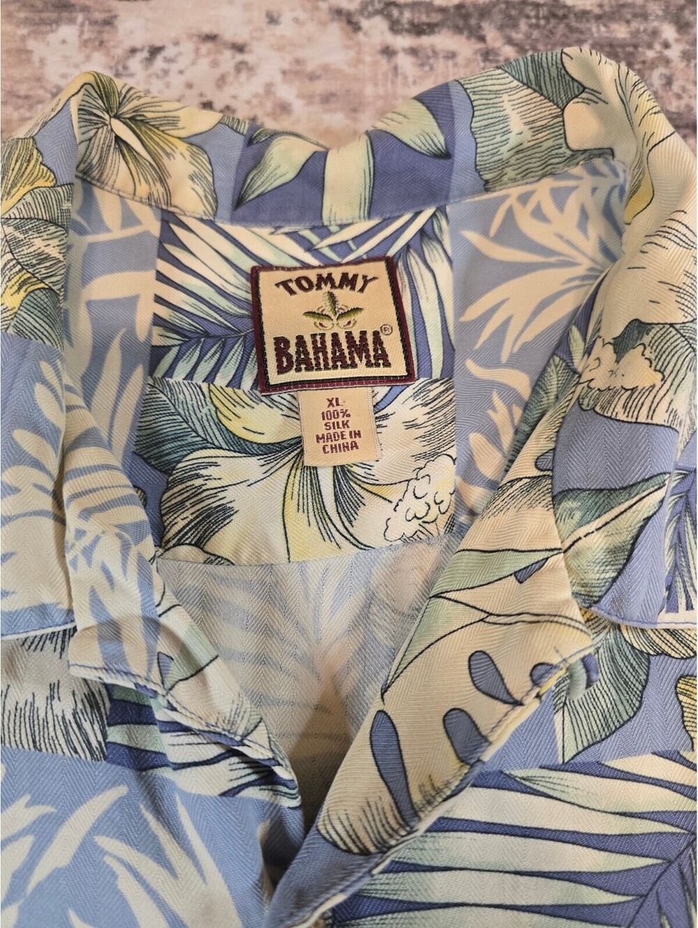 Tommy Baham silk button down - Picture 3 of 6